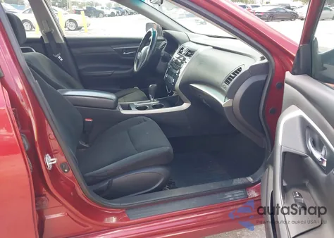 2015 Nissan Altima 2.5/2.5 S/2.5 Sl/2.5 Sv из США, поврежденный, VIN 1N4AL3AP4FN875706